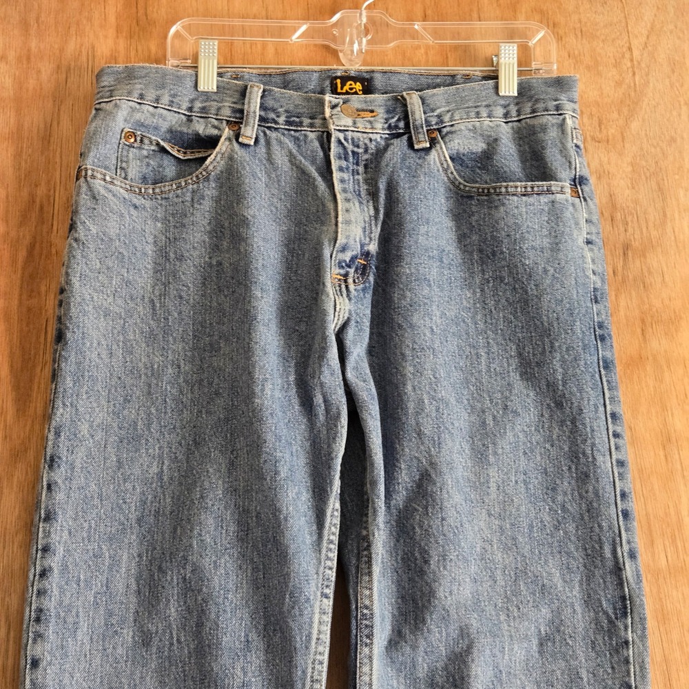 Lee Regular Fit Straight Leg Jeans Mens Size 34x34 Medium Wash Blue Cotton Denim